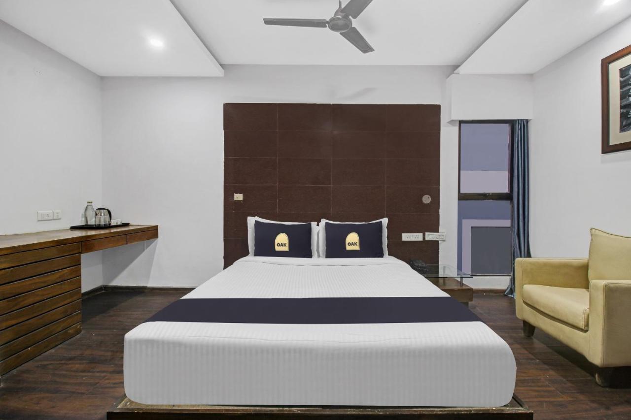 Townhouse Oak The Margi Hotel Near Yosufguda Metro Station ハイデラバード エクステリア 写真