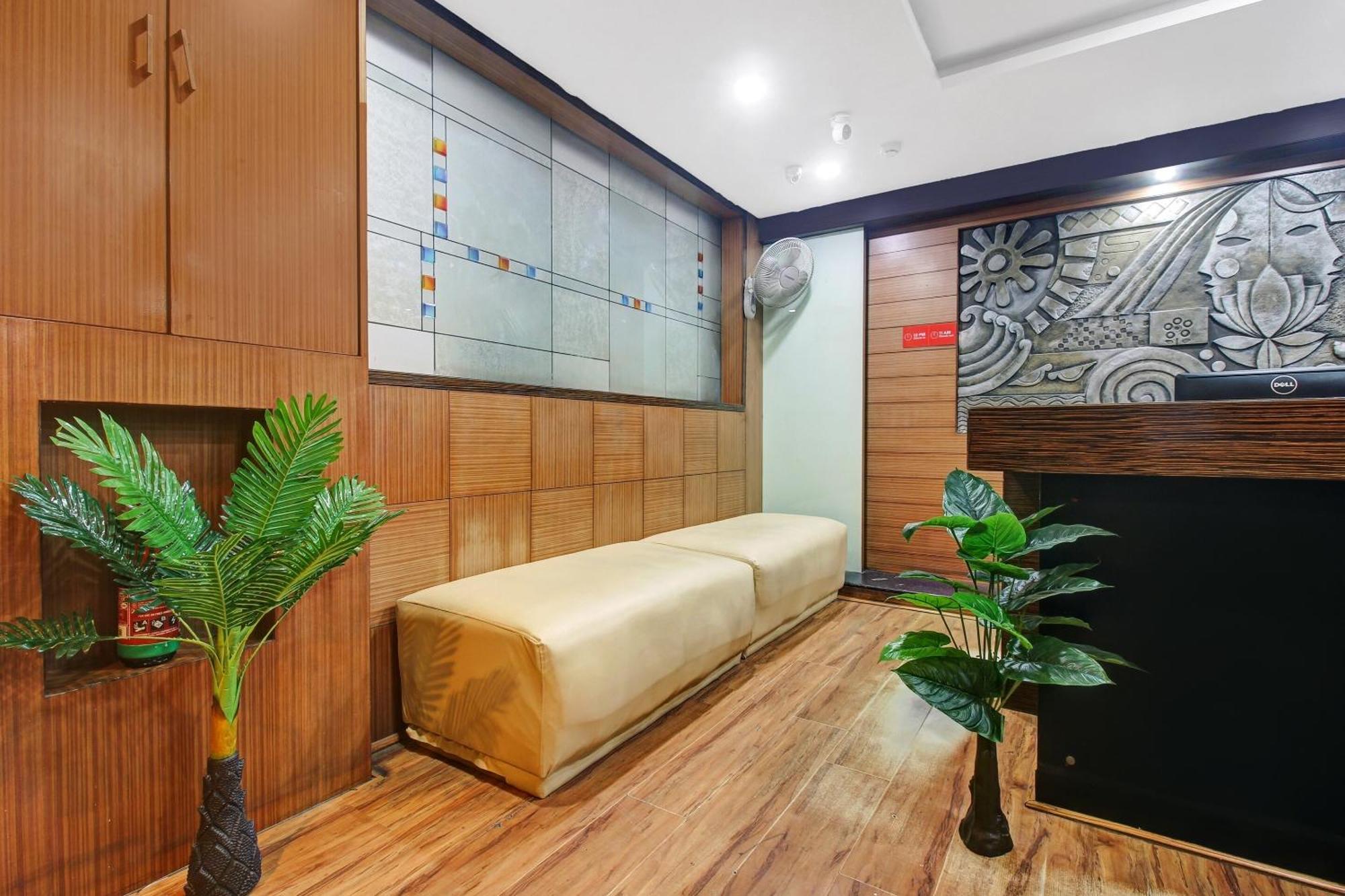 Townhouse Oak The Margi Hotel Near Yosufguda Metro Station ハイデラバード エクステリア 写真
